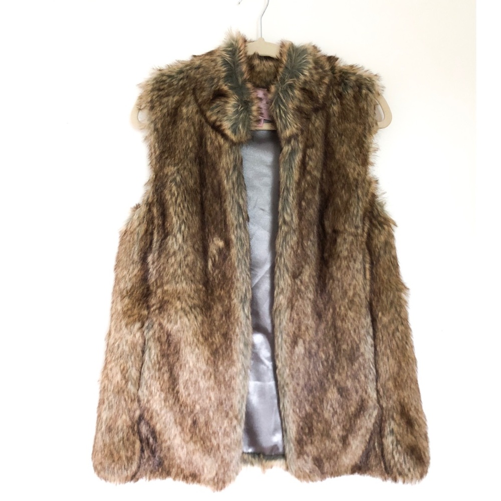 SOLD!!! FAUX FUR VEST!